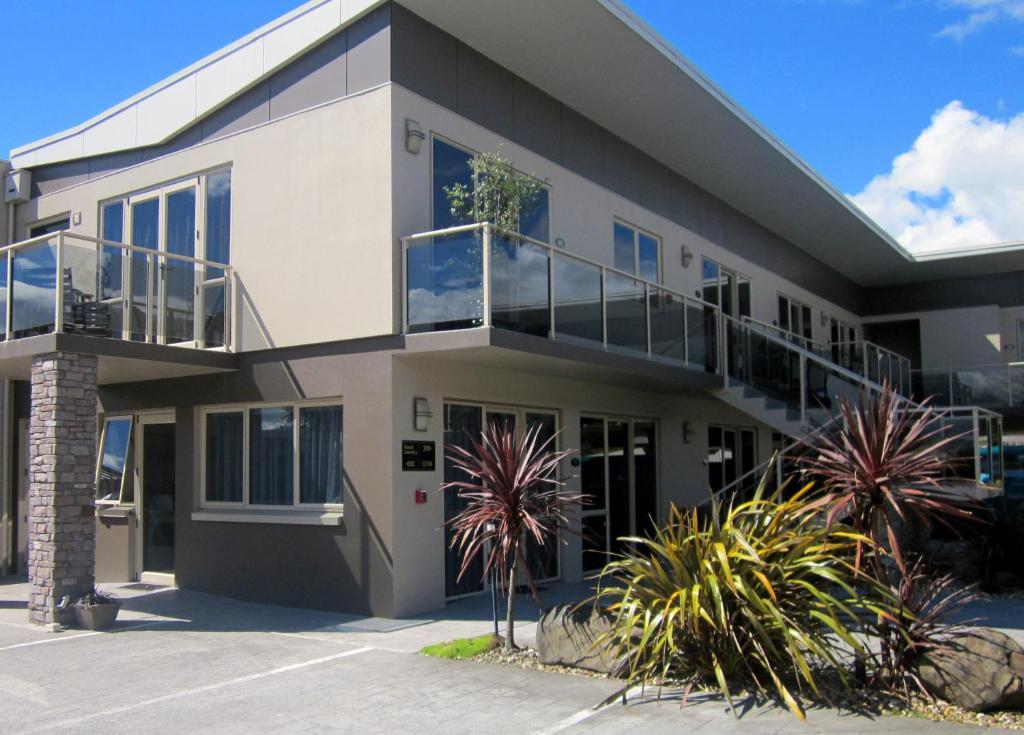 Stay 284 Rotorua - Refurbished Modern Accommodation Exteriör bild
